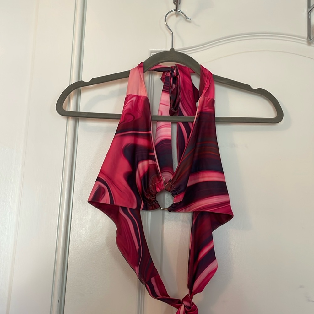 Pink lava print halter top with ring detail and tie back SIZE M